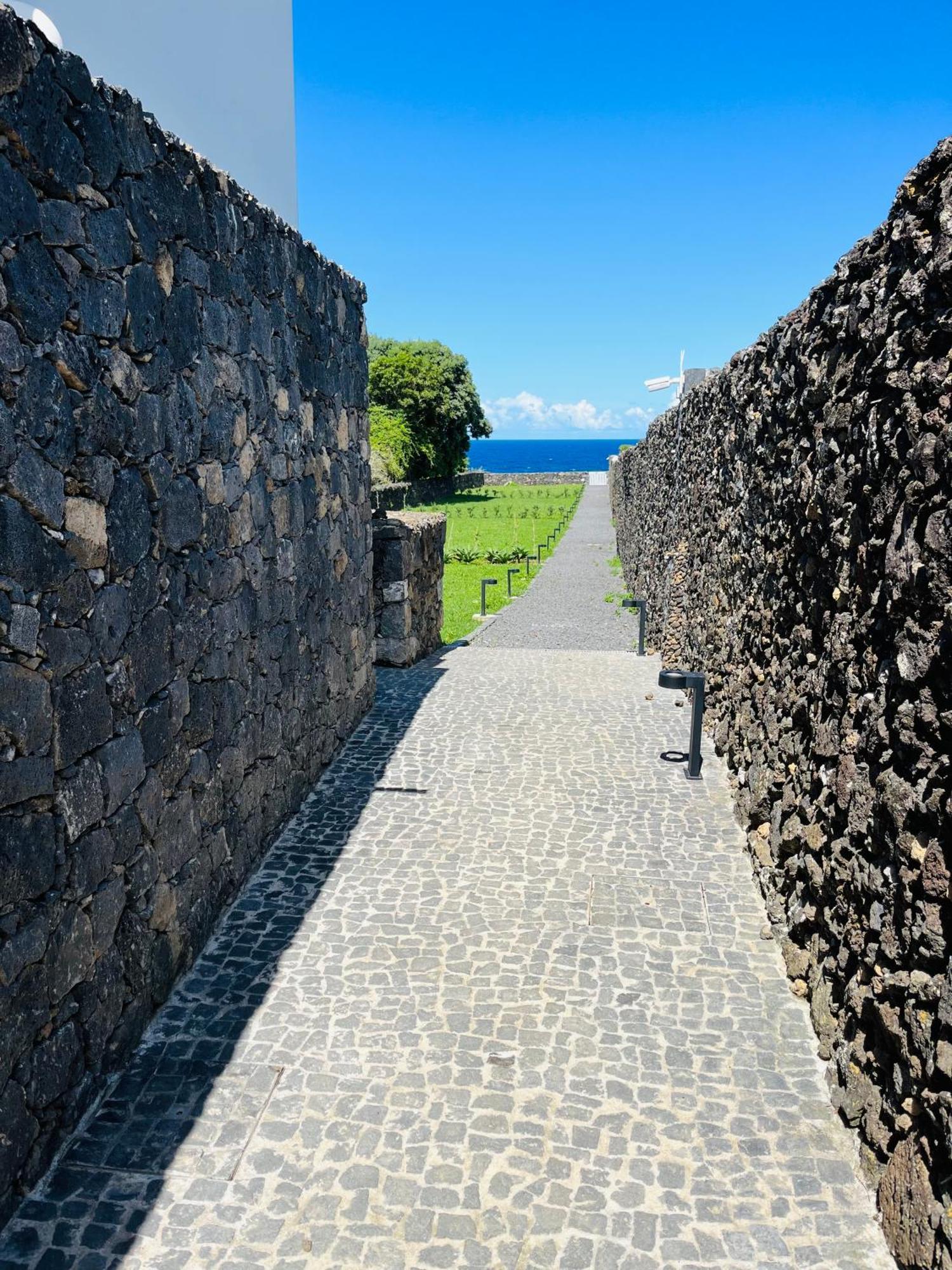 Entre Muros - Turismo Rural - Casa Com Jardim E Acesso Direto Ao Mar Ribeira Grande Exterior foto